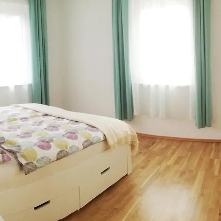 Ferienwohnung 'zum Schwalbennest' Im Haus 'beim Kilzer' In Bei Seeboden Am Millstaetter See Διαμέρισμα Treffling